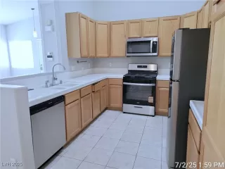 Photo #5: 2698081 Listing 