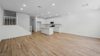 Photo #2: 2698086 Listing