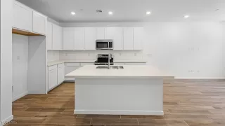 Photo #4: 2698086 Listing