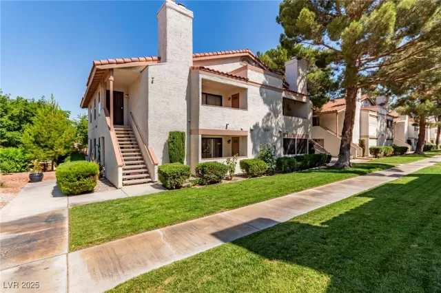 MLS: 2698119 Condo For Sale