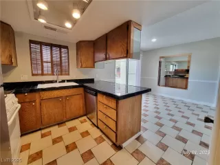 Photo #2: 2698174 Listing 