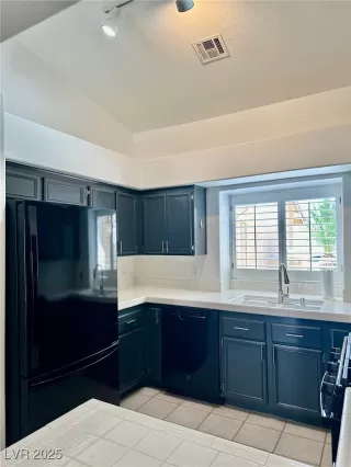 Photo #4: 2698177 Listing 