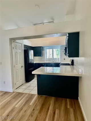 Photo #5: 2698177 Listing 