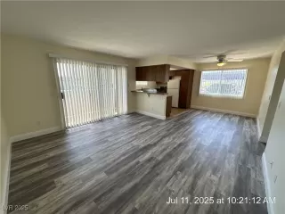 Photo #2: 2698326 Listing 