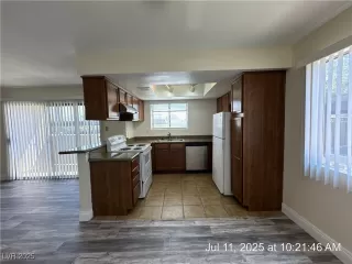 Photo #5: 2698326 Listing 