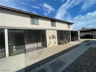 Photo #1: 2698338 Listing 