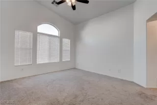 Photo #5: 2698341 Listing 