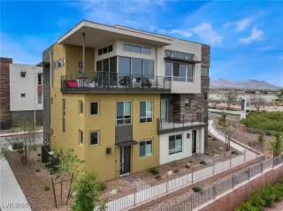 Photo #3: 2698357 Listing 