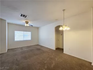 Photo #1: 2698398 Listing 