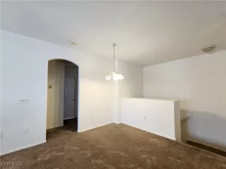 Photo #3: 2698398 Listing 