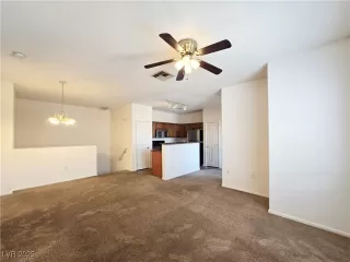 Photo #5: 2698398 Listing 