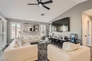 More Details about MLS # 2698420 : 7250 DIAMOND CANYON LANE 204