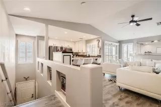 Photo #3: 2698420 Listing 