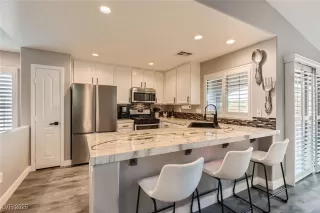 Photo #5: 2698420 Listing 