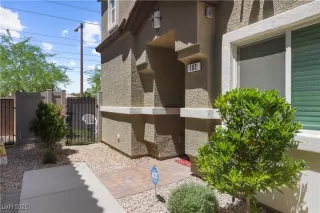 Photo #1: 2698437 Listing