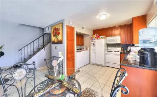 Photo #3: 2698449 Listing 