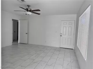 Photo #3: 2698450 Listing 