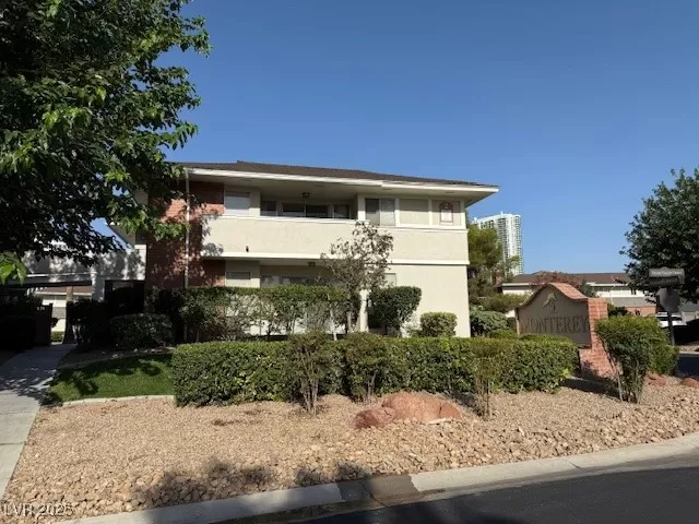 MLS: 2698454 Condo For Sale