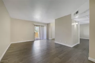 Photo #2: 2698474 Listing 