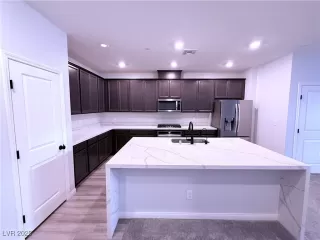 Photo #6: 2698496 Listing 