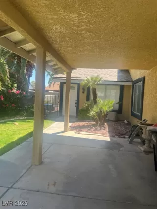 Photo #2: 2698500 Listing