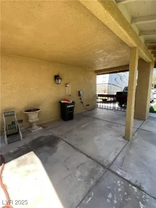 Photo #3: 2698500 Listing