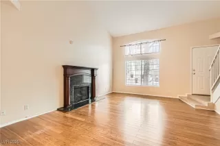 Photo #5: 2698509 Listing