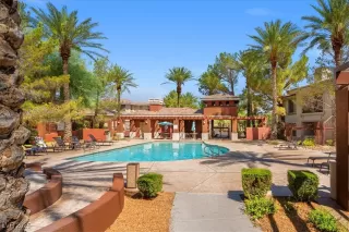 Photo #2: 2698521 Listing 