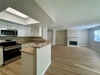 Photo #5: 2698534 Listing