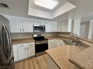 Photo #6: 2698534 Listing