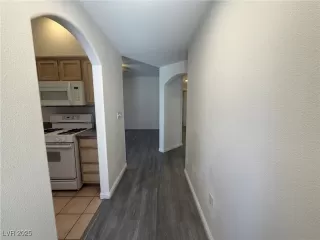 Photo #1: 2698592 Listing