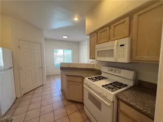 Photo #6: 2698592 Listing
