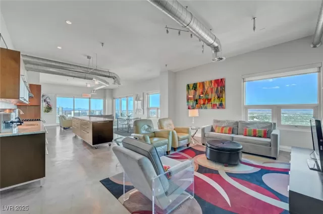 MLS: 2698633 Condo For Sale