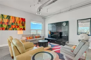 Photo #5: 2698633 Listing