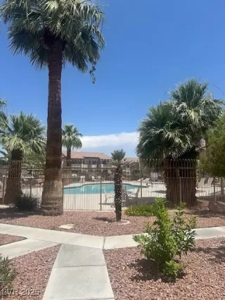 Photo #2: 2698649 Listing