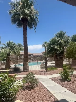 Photo #3: 2698649 Listing