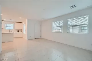 Photo #2: 2698677 Listing 