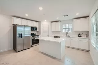 Photo #4: 2698677 Listing 
