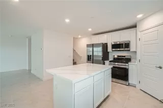 Photo #6: 2698677 Listing 