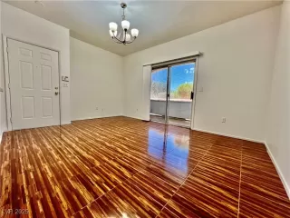 Photo #1: 2698684 Listing 