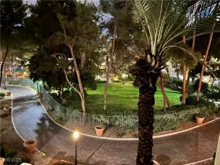 Photo #2: 2698701 Listing 