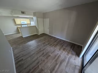 Photo #3: 2698721 Listing 