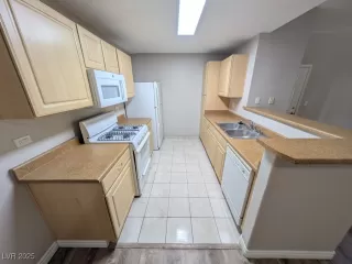 Photo #6: 2698721 Listing 