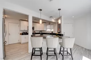 Photo #3: 2698735 Listing 