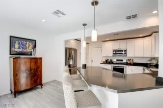 Photo #5: 2698735 Listing 