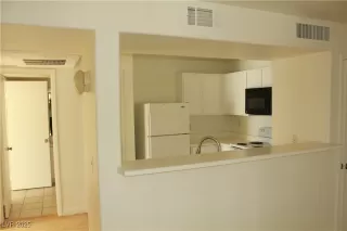 Photo #6: 2698747 Listing 