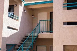 Photo #1: 2698773 Listing 