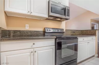 Photo #3: 2698773 Listing 