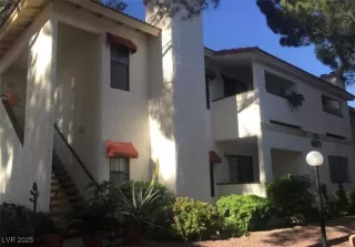 Photo #2: 2698779 Listing