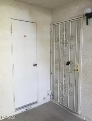 Photo #5: 2698779 Listing